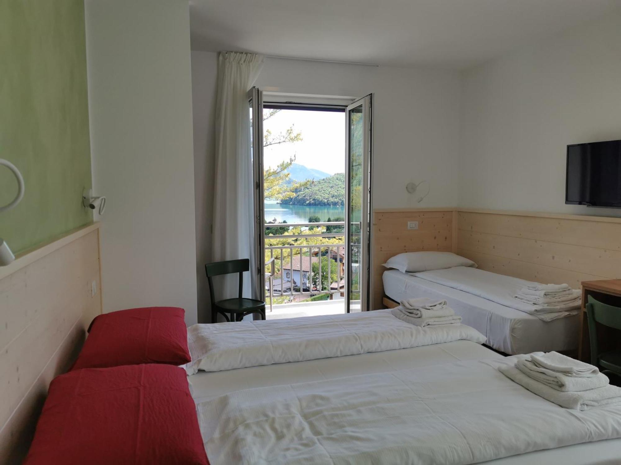 Hotel Miramonti Molveno Eksteriør bilde