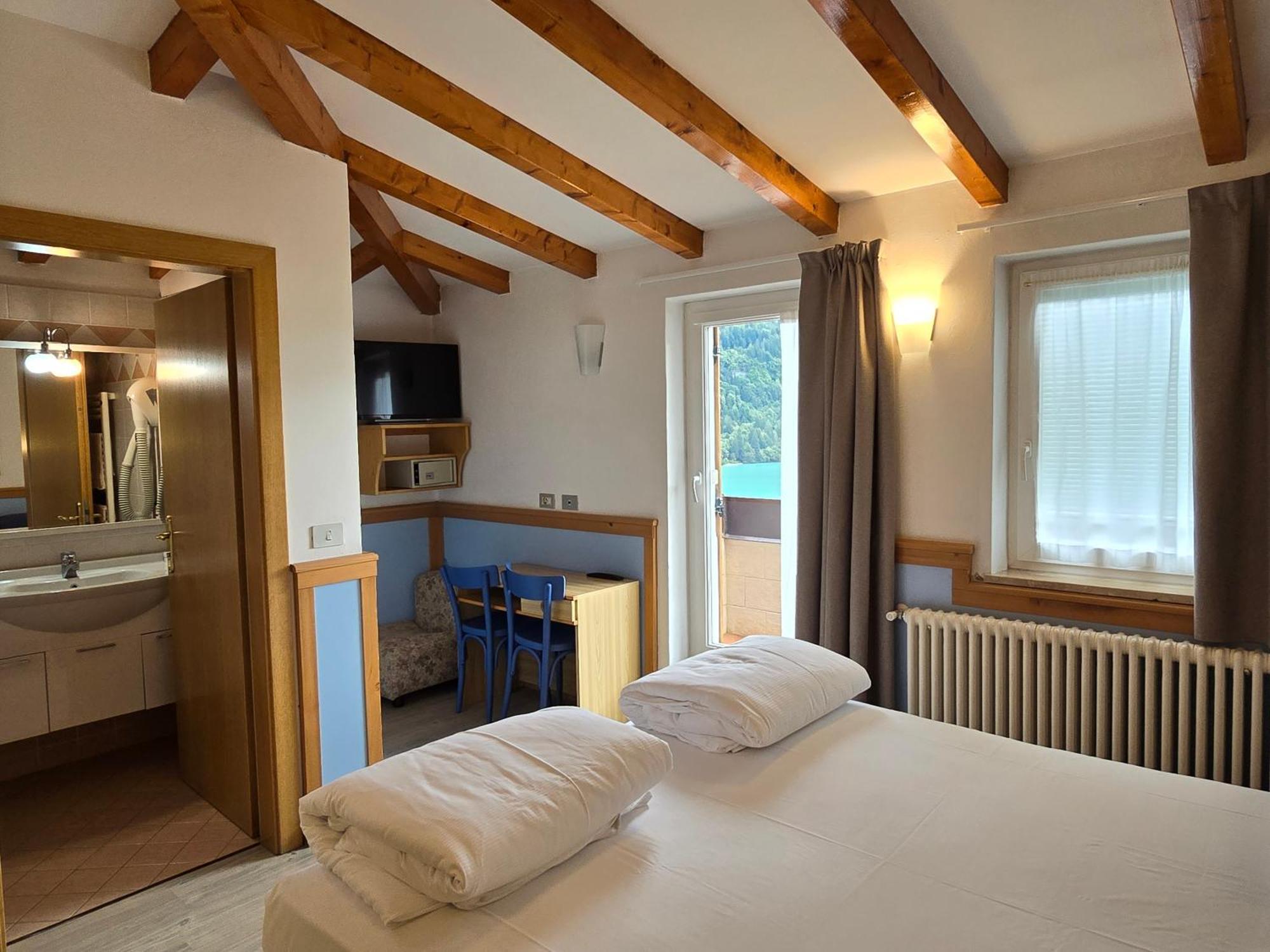 Hotel Miramonti Molveno Eksteriør bilde