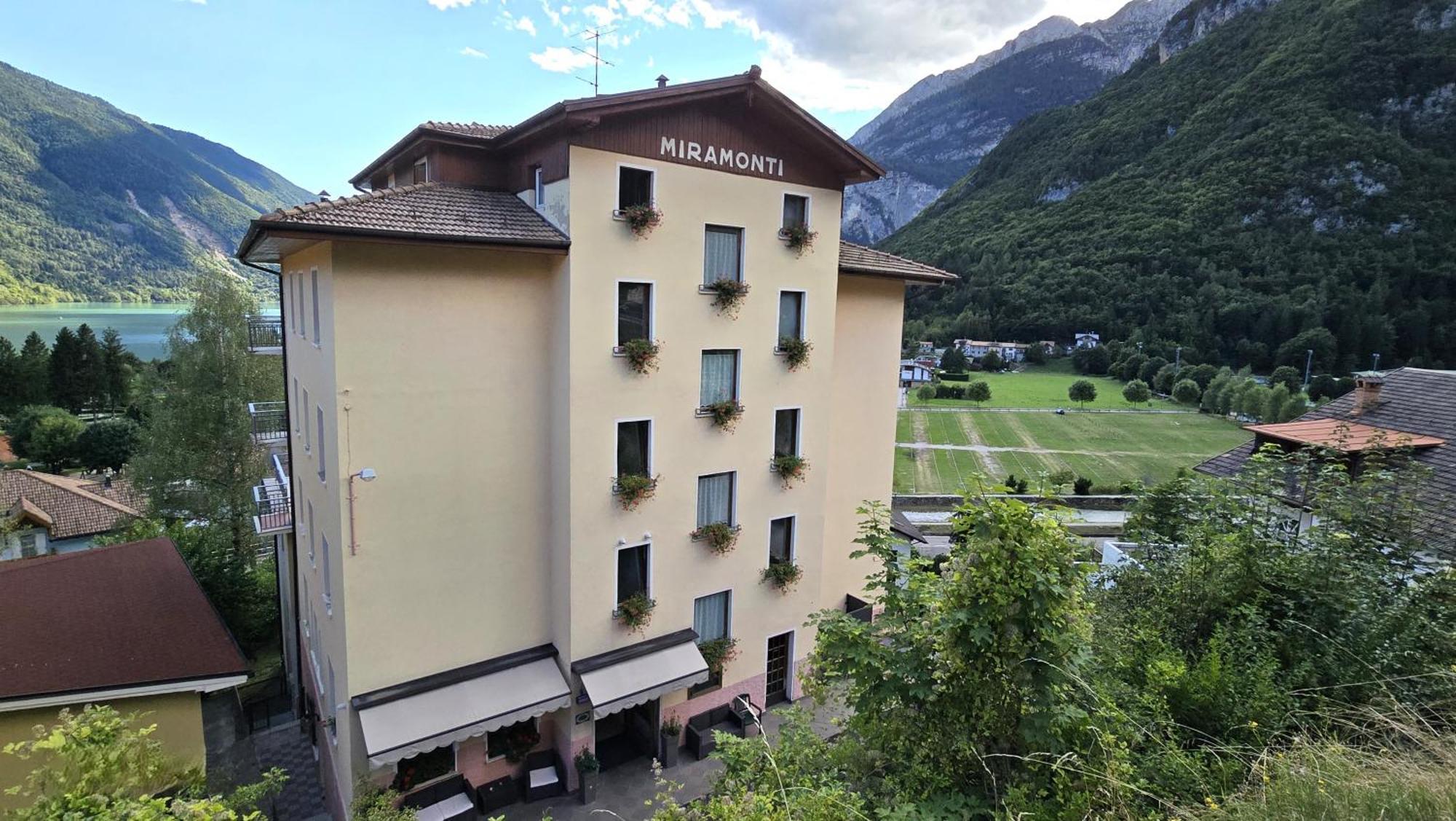 Hotel Miramonti Molveno Eksteriør bilde